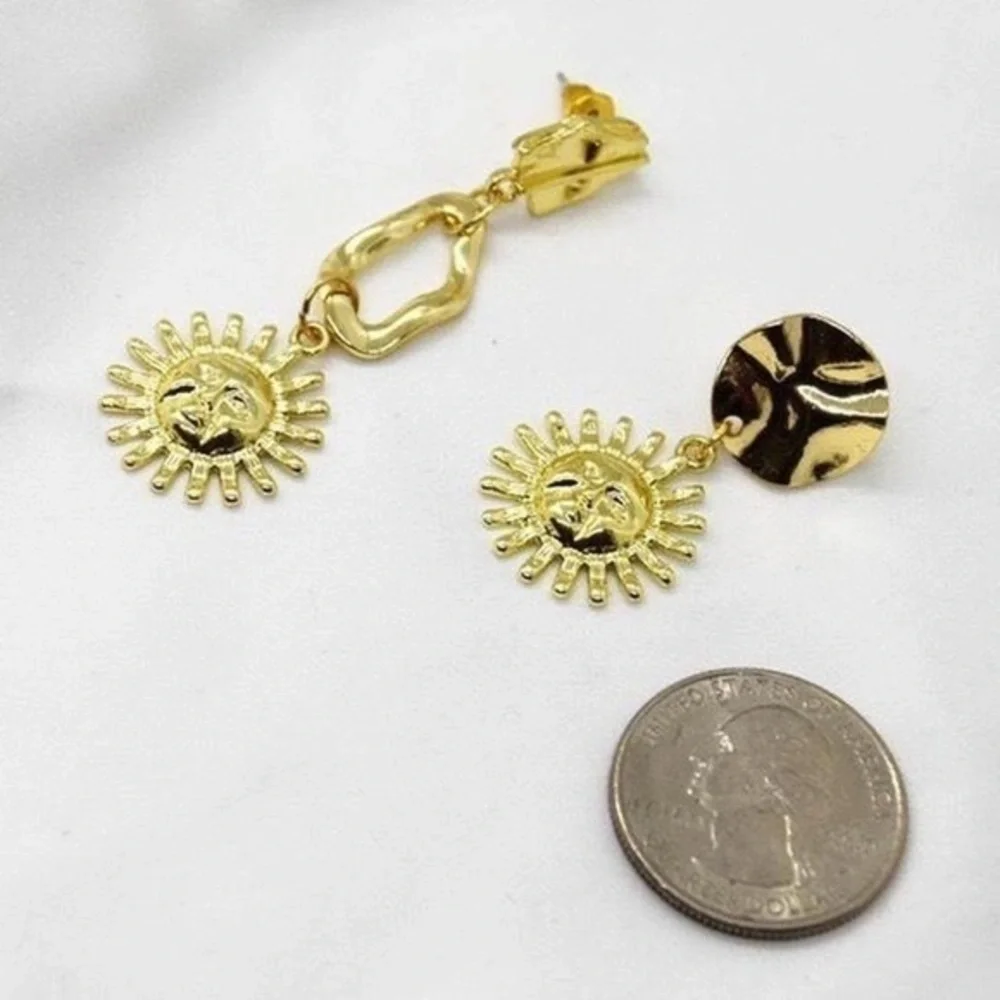 Sun Mismatched Earrings